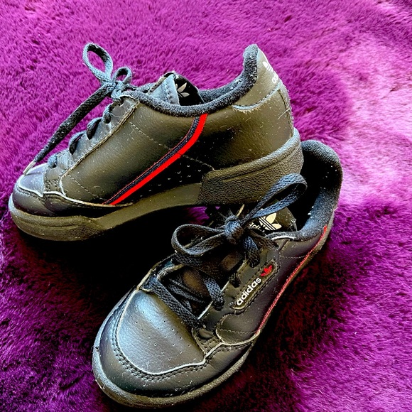 ADIDAS Shoes - Picture 3 of 4